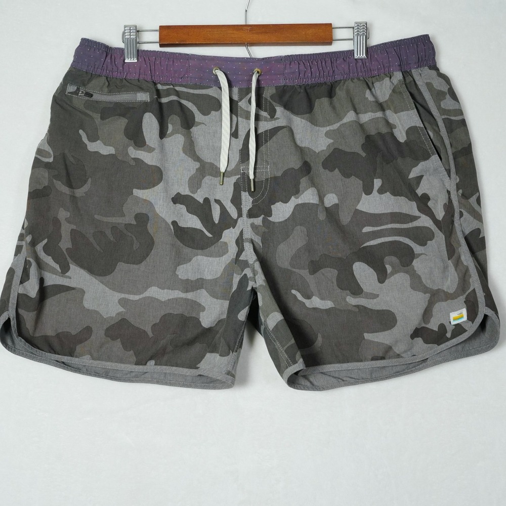 Vuori Banks Shorts Mens XL Grey Camo Purple Waist Athletic Swim V368 - READ